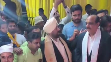 करनाल: सदर बाजार में भगवान श्री श्याम खाटू के जागरण में पहुंचकर कांग्रेस जिला संयोजक त्रिलोचन ने लिया आशीर्वाद