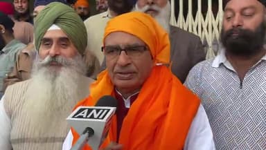 हुज़ूर: गुरु नानक जयंती पर भोपाल में सीएम शिवराज सिंह चौहान ने कहा कि गुरु नानक जयंती पर उनके चरणों में प्रणाम