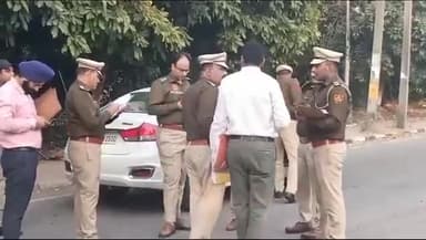 #किसानों #ने #पंचकूला #में धरना प्रदर्शन चालू कर दिया गया है इसलिए बारगेटिंग लगाई गई है दिल्ली सीमा बॉर्डर की तरह य