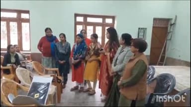 आगरा: कृष्णा कॉलोनी स्थित सिंधी धर्मशाला में महिलाओं को रोजगार दिलाने के लिए अंतरराष्ट्रीय सिंधी समाज संगठन ने लगाया शिविर