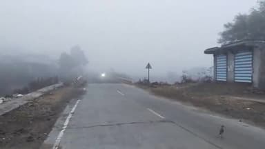 गंगधार उपखण्ड क्षेत्र मे बदला मौसम का मिजाज बारिश के साथ चली सर्द हवा साथ ही छाई धुंध तापमान में आई गिरावट