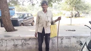 पिछोर: जराय गांव का एक व्यक्ति बेटे की रिपोर्ट दर्ज कराने थाने पहुंचा बेटे ने शराब पीकर की मारपीट घर में मचाया उत्पाद