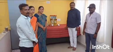 ಮುಂಡರಗಿ: ಪಟ್ಟಣದ ಸಮಾಜ ಕಲ್ಯಾಣ ಇಲಾಖೆಯಲ್ಲಿ ಕನಕದಾಸರ ಜಯಂತಿ ಆಚರಣೆ