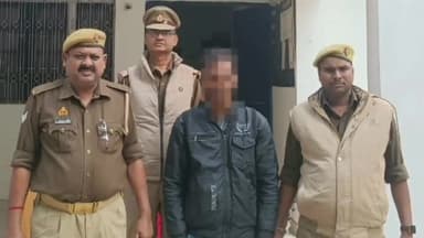 पडरौना: कुबेरस्थान थाने की पुलिस टीम द्वारा छेड़खानी आदि के मुकदमे में वांछित अभियुक्त को गिरफ्तार कर विधिक कार्रवाई कर भेजा जेल
