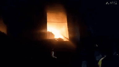 सिंगरौली: नौगढ़ स्थित हुंडई कार शोरूम में अचानक भड़की आग कई गाड़ियां जली चार घंटे की मशक्कत के बाद CISF दमकल ने आग पर पाया काबू