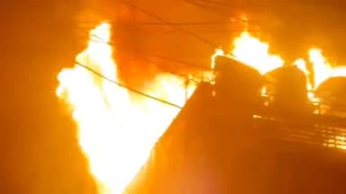 देहरादून: प्रेमनगर थाना देहरादून क्षेत्र के अंतर्गत नंदा की चौकी के पास स्थित एक रेस्टोरेंट में लगी भीषण आग, लाखों का हुआ नुकसान