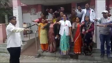 चुनार: विश्व एड्स दिवस पर शपथग्रहण समारोह आयोजित #सामुदायिक स्वास्थ्य केंद्र चुनार मिर्जापुर #एडस#एच आई वी एड्स #