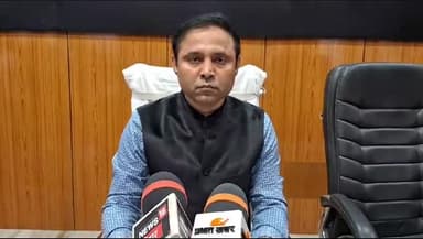 गोपालगंज: डुमरिया घाट पर्यटक स्थल के रूप में विकसित करने के लिए नगर विकास को भेजा गया: डीएम डॉ. नवल किशोर चौधरी