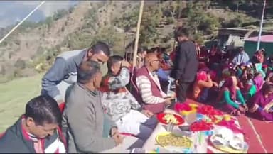 देवाल: "विकसित भारत संकल्प यात्रा"के तहत थराली विधानसभा की विभिन्न ग्राम पंचायतों में शिविर का आयोजन योजनाओं की दी जानकारी