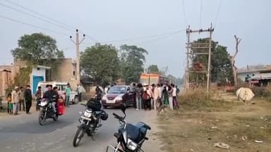 गोंडा: बगुलही के निकट बाइकों की टक्कर में बाइक पर पीछे बैठी महिला हुई घायल आसपास के लोगों ने पहुंचाया अस्पताल