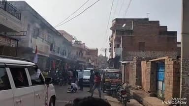 रानीवाड़ा: रानीवाड़ा से कांग्रेस प्रत्याशी रतन देवासी की जीत पर गरबा चौक में कार्यकर्ताओं ने मनाया जशन