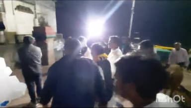 नर्मदापुरम के सेठानी घाट पर सिवनीमालवा विधानसभा से विजय भाजपा प्रत्याशी ने की मां नर्मदा की पूजा अर्चना