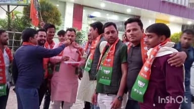 बिहटा: भाजपा नेताओं ने तीन राज्यों में भाजपा को मिली बहुमत पर बिहटा बाजार में मनाया जश्न