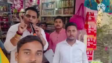 बगहा: बगहा में कांग्रेस नेता के द्वारा बगहा रेलवे स्टेशन से लेकर पटना तक ट्रेन चलाने को लेकर चलाया गया हस्ताक्षर अभियान