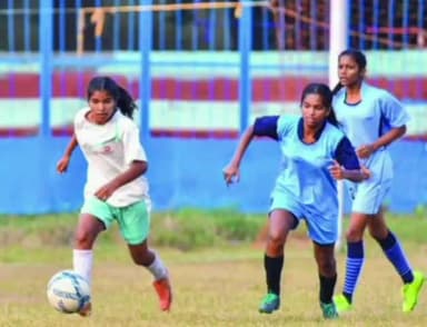 राजनांदगांव: राजनांदगांव की यास्मीन साहू और दीपाली साहू का राष्ट्रीय फुटबॉल स्पर्धा के लिए हुआ चयन