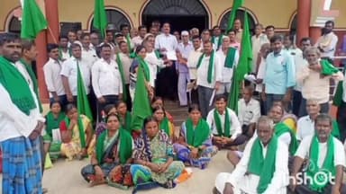 ಮುಂಡರಗಿ: ಬರ ಪರಿಹಾರ, ಬೆಳೆವಿಮೆ ವಿತರಣೆಗೆ ಆಗ್ರಹಿಸಿ ಪಟ್ಟಣದಲ್ಲಿ ರೈತರಿಂದ ಪ್ರತಿಭಟನೆ