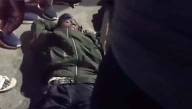 करछना: सड़वा पुलिस चौकी के पास आपस में टकराए दो बाइक सवार, चार युवक हुए घायल