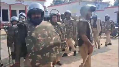 गोंडा: SP के निर्देश पर 6/12 के दृष्टतगत गोंडा के समस्त पुलिस फोर्स को दंगा नियंत्रण योजना के अंतर्गत कराया गया रिहर्सल