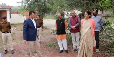 तेंदूखेड़ा: कलेक्टर एवं जिला निर्वाचन अधिकारी मयंक अग्रवाल ने नवीन ईव्हीएम वेयरहाउस का किया त्रैमासिक निरीक्षण