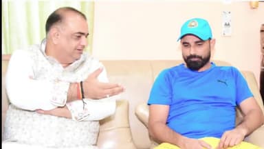 रामपुर: बुधवार को रामपुर नगर MLA आकाश सक्सेना ने अंतर्राष्ट्रीय क्रिकेट खिलाड़ी मोहम्मद शमी से की मुलाकात, शमी संग खेली क्रिकेट