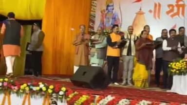 करछना: पीएसी कॉलोनी में सेवा भारती प्रयागराज विभाग द्वारा आयोजित राम कथा में सम्मिलित हुए कैबिनेट मंत्री नंद गोपाल गुप्ता नंदी