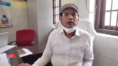 मोतिहारी: सिविल सर्जन कार्यालय मोतिहारी में अस्पताल के सफाई कर्मियों ने वेतन भुगतान को लेकर किया जमकर हंगामा