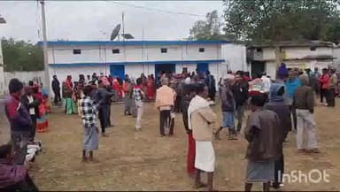 अंबिकापुर: बरढोढ़ी में पीडीएस दुकान संचालक के द्वारा हितग्राहियों को राशन नहीं देने का मामला आया सामने