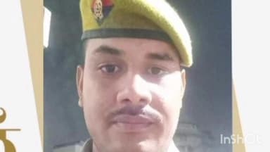 कासगंज: जिले में तैनात मुख्य आरक्षी की बीमारी से हुई मौत, एसपी ने और साथी पुलिस कर्मियों ने अर्पित की श्रद्धाजंलि