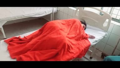 मऊरानीपुर: रौनी में मोटरसाइकिल सवार महिला सड़क दुर्घटना का हुई शिकार, गंभीर रूप से हुई घायल