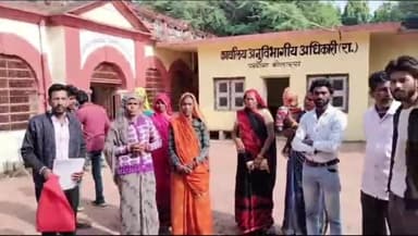 कोलारस: शासकीय रास्ते से कब्जा हटाने को लेकर एक दर्जन रहवासियों ने आज जगतपुर में एसडीएम को सोपा ज्ञापन