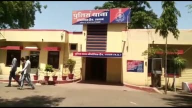 रतलाम नगर: डिलीवरी बॉय ने 10 लाख के 9 मोबाइल रख लिए, 4 पर केस दर्ज विरियाखेड़ी सेंटर के मैनेजर ने दर्ज करवाई रिपोर्ट