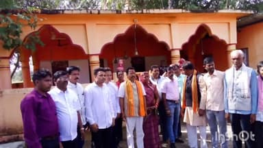 दंतेवाड़ा: बारसूर नगर में चैतराम का अभूतपूर्व स्वागत, आतिशबाजी और उड़े गुलाल, सोनादेयी मंदिर में मत्था टेक अटामी ने किया शहर भ्रमण