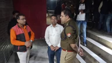 गोरखपुर: गुलरिहा थाना क्षेत्र के डूंगरी नंबर 1 में बीती रात स्वर्ण व्यापारी से हुई लूट, मौके पर पहुंचे एसएसपी