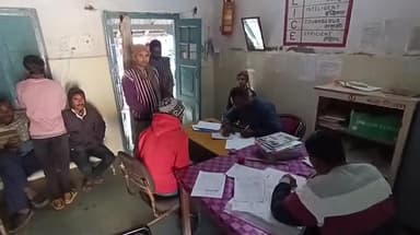 नरसिंहपुर: वन विभाग के पास दो बाइकों की भिड़ंत में कठोतिया निवासी युवक की हुई मौत, किया गया पोस्टमार्टम