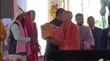 गोरखपुर: मुख्यमंत्री सामूहिक विवाह कार्यक्रम रामगढ़ताल स्थित महंत दिग्विजय नाथ पार्क पहुंचे मुख्यमंत्री योगी आदित्यनाथ