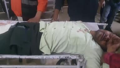 घाटमपुर: भीतरगांव क्षेत्र के भदेवना गांव के पास तेज रफ्तार कार ने बाइक सवार चाचा भतीजे को मारी टक्कर, हुए गंभीर रूप से घायल,रेफर