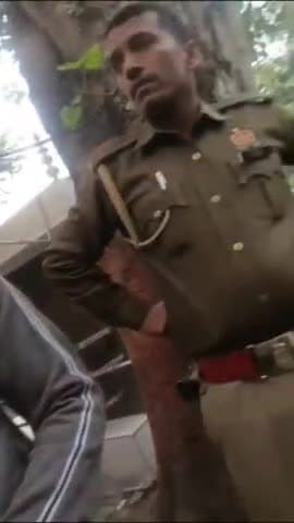 गाज़ियाबाद: सिहानी गेट थाना क्षेत्र की लोहिया नगर चौकी पर तैनात सिपाही का रिश्वत लेते वीडियो सोशल मीडिया पर हुआ वायरल