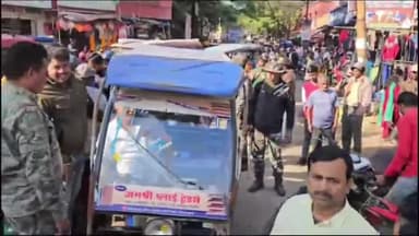 गिरिडीह: एक वाहन का पीछा करते हुए टावर चौक तक पहुंचा एक मोटरसाइकिल सवार टावर चौक पर मोटरसाइकिल छोड़कर हुआ फरार