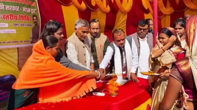 हज़ारीबाग: झारखंड सरकार का महत्वाकांक्षी अभियान : आपकी योजना- आपकी सरकार- आपके द्वार कार्यक्रम है जारी