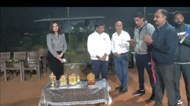 करनाल: नूर महल के समीप आयोजित टेनिस प्रतियोगिता के समापन पर मिस इंडिया शैली शर्मा पहुंचीं, विजेता खिलाड़ियों को किया सम्मानित