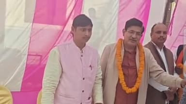 करछना: कठुआ गांव में हमारा संकल्प विकसित भारत यात्रा में शामिल हुए आचार्य हरिकृष्ण शुक्ला, लोगों को किया संबोधित