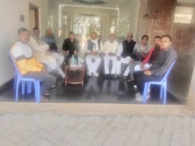 चौगाई में कार्यक्रम को लेकर विजय पैलेस में बैठक, 23 दिसंबर को 11 बजे कार्यक्रम चौगाई मैदान में! जदयू राजीव सिंह