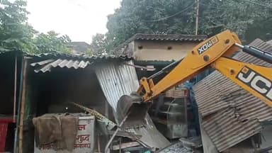 गोरखपुर: घोष कंपनी चौराहे पर चलाया गया अतिक्रमण हटाओ अभियान, नगर आयुक्त ने दी जानकारी