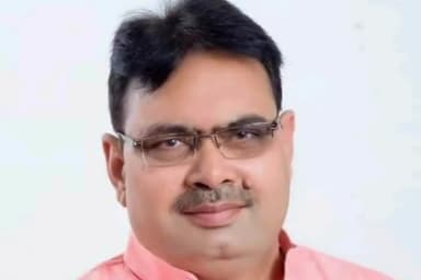 डेगाना: भजनलाल शर्मा को राजस्थान का मुख्यमंत्री बनाए जाने पर डेगाना में ब्राह्मण समाज ने मिठाईयां बांटकर जताई खुशी