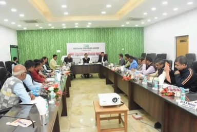 चितरंगी: निगाही क्षेत्र में सीएमपीएफ से संबंधित त्रिपक्षीय समन्वय बैठक का महा प्रबंधक कार्यालय सभागार में हुआ आयोजन