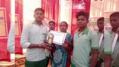 बगोदर: बगोदर मे चार दिवसीय टीएलएम मेला के दुसरे दिन विज्ञान प्रदर्शनी का किया गया आयोजन