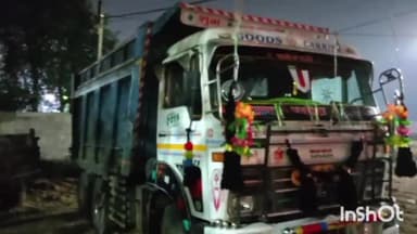 होशंगाबाद नगर: निमसाडिया में रेत का अवैध उत्खनन कर परिवहन करते हुए खनिज विभाग ने एक डंपर को किया जब्त, थाना परिसर में किया खड़ा