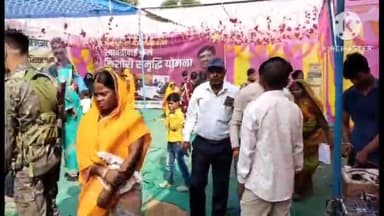 मोहम्मदगंज: कादल कुर्मी पंचायत में सरकार आपके द्वार शिविर आयोजित हुआ।