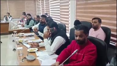 करनाल: सेक्टर-12 स्थित कार्यालय में नगर निगम की हाउस की मीटिंग महापौर के नेतृत्व में हुई शुरू