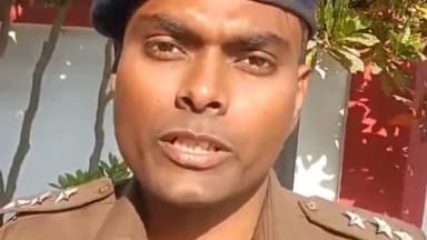 मोतिहारी: जिवधारा मठ के समीप सड़क दुर्घटना में घायल व्यक्ति की हुई मौत, ASP राज व FSL की टीम ने घटनास्थल का किया निरीक्षण